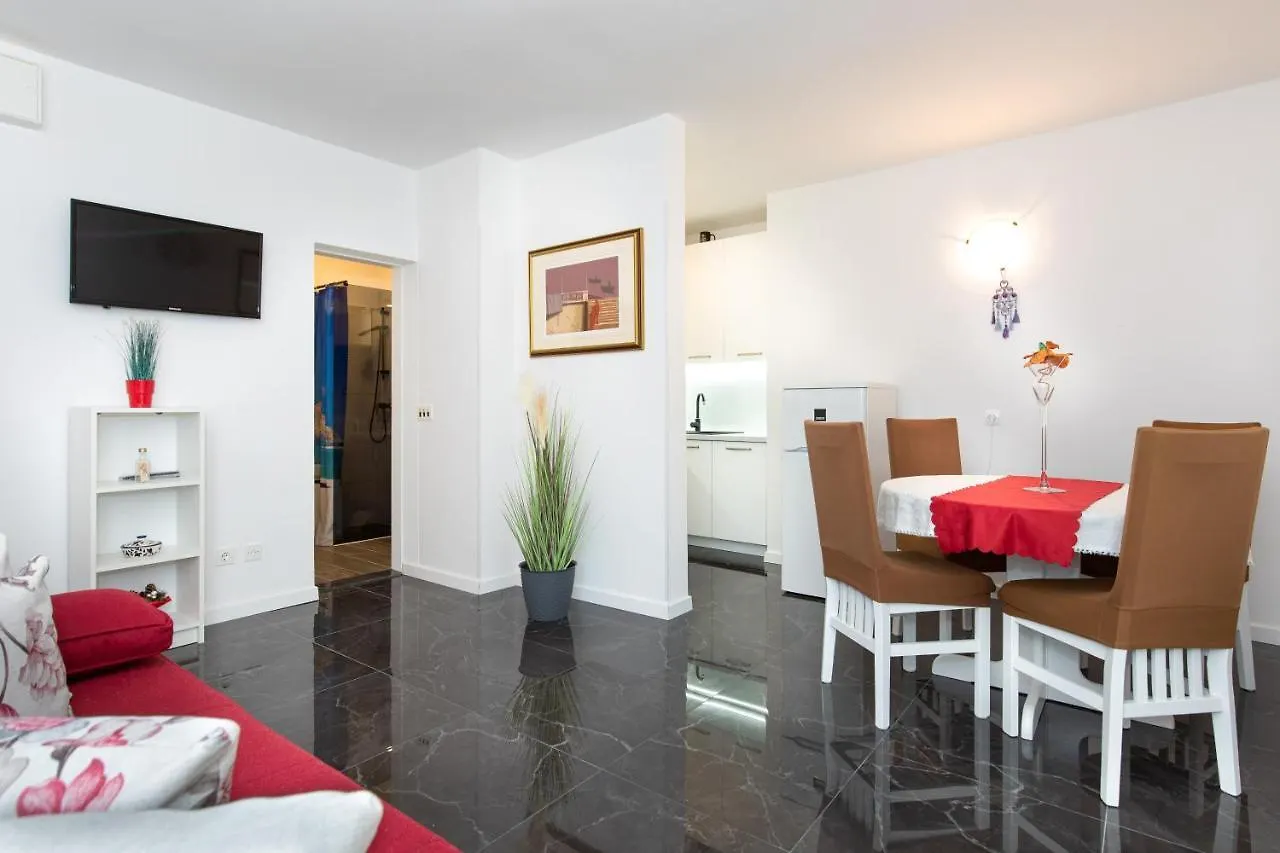 Apartment Katica With A Spacious Terrace باشْكا كرواتيا